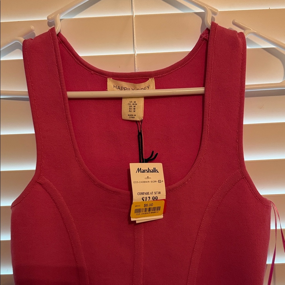 Yoga Vibrant Pink Crop Top - Picture 2 of 2